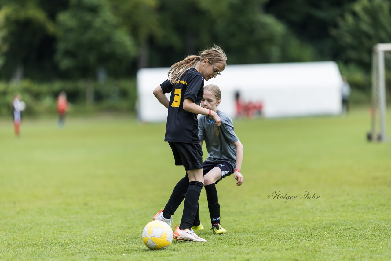 Bild 435 - Loewinnen Cup